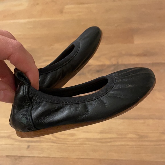 Leather ballet flats Zara size 5 (1 year old) - Picture 2 of 11